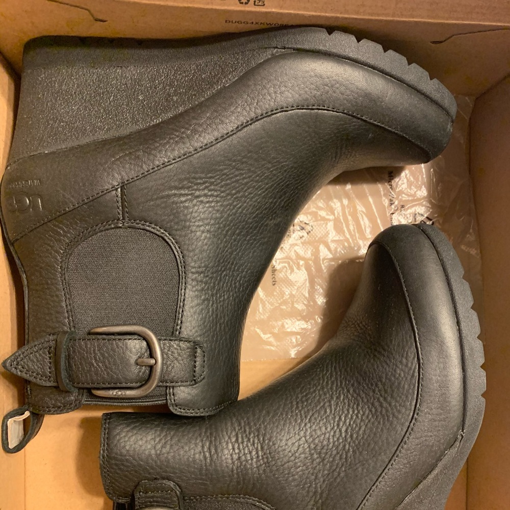 UGG ARLETA BOOTS 6.5